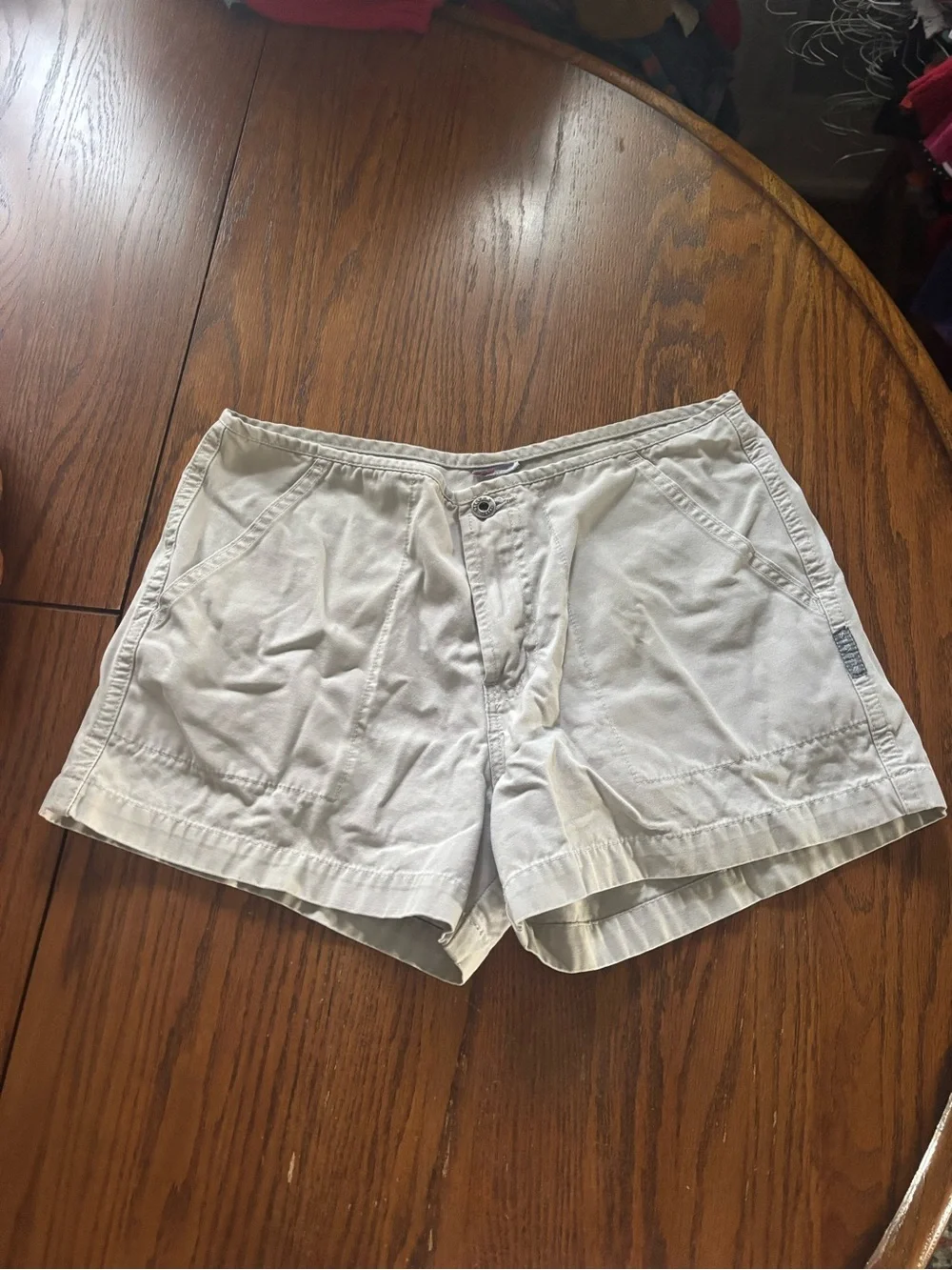 VTG 90s Y2K Silver relaxed casual shorts women's size M